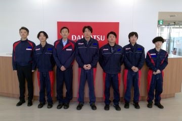 ダイハツ新発田 メカニック集合写真